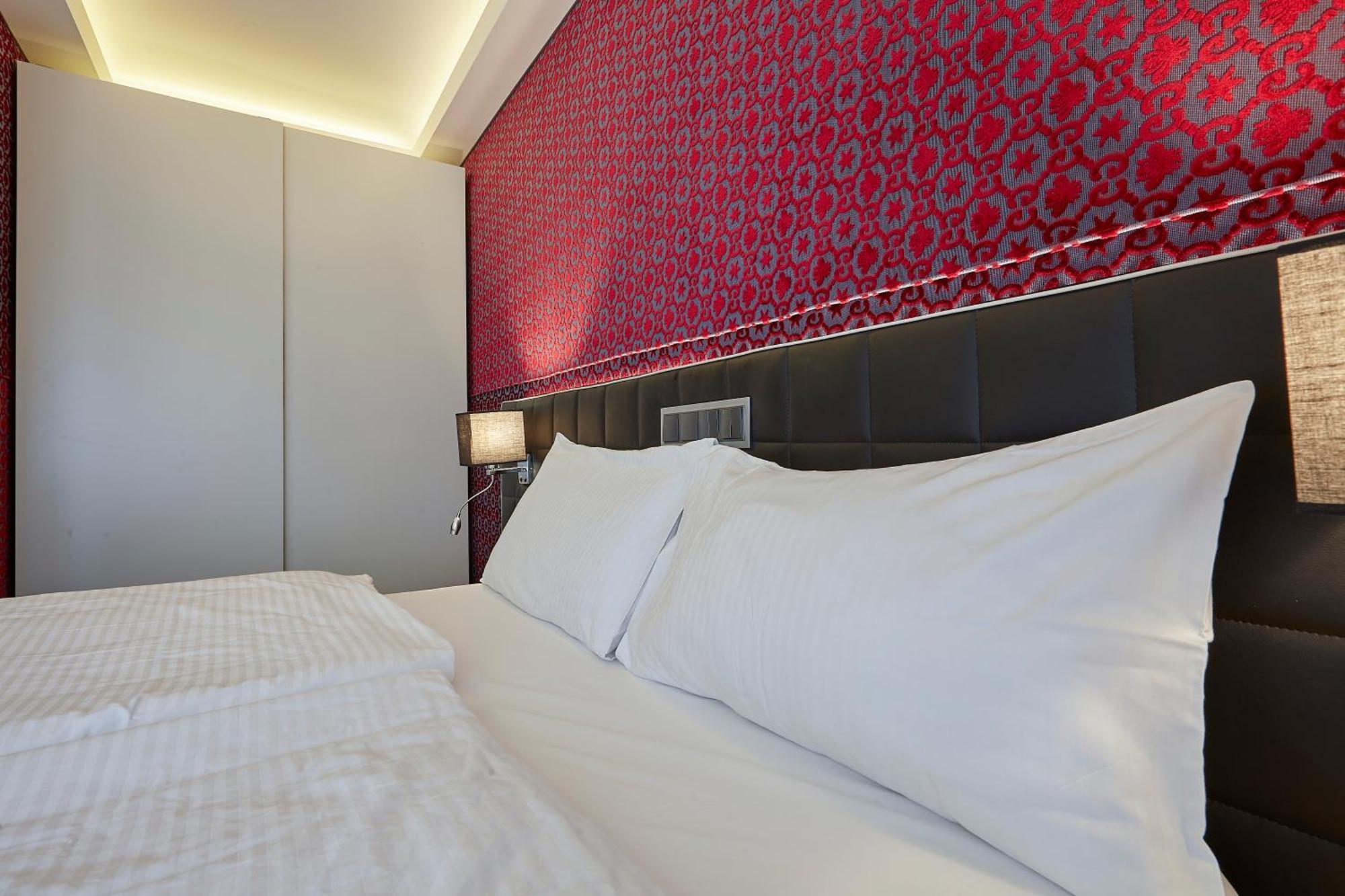 The Queen Luxury Apartments - Villa Medici Luxembourg Exterior photo